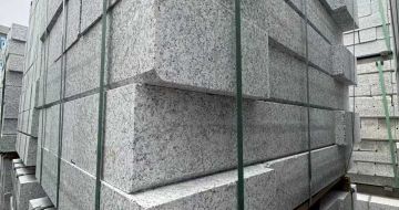 来宾芝麻白路牙石 马路牙子