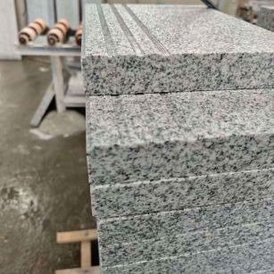 来宾芝麻白楼梯踏步