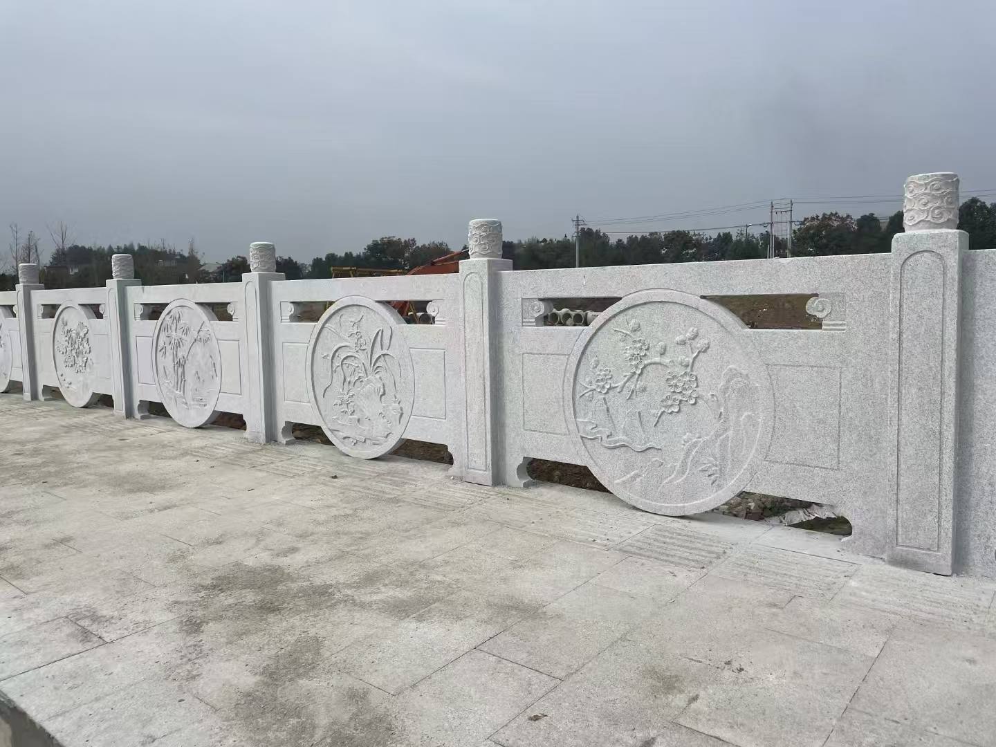 来宾芝麻白河道栏杆 石材栏杆